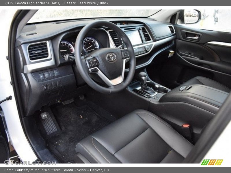 Blizzard Pearl White / Black 2019 Toyota Highlander SE AWD