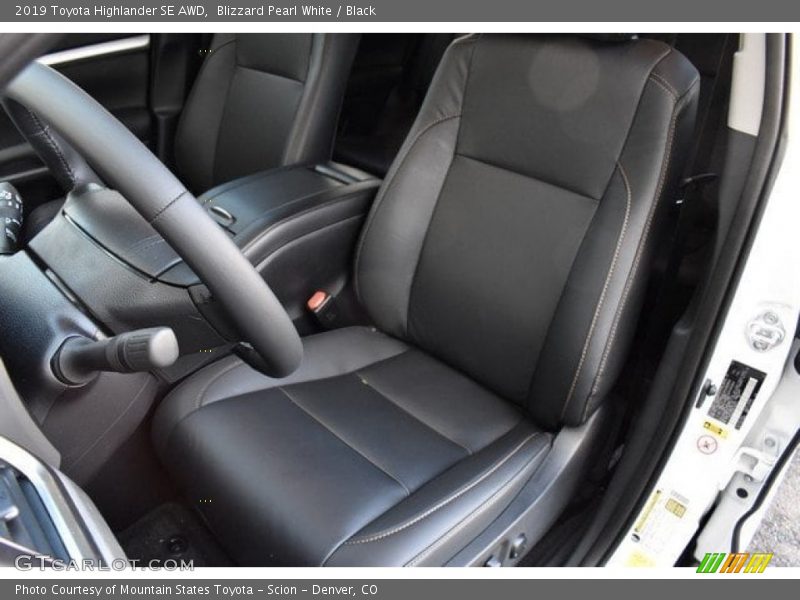 Blizzard Pearl White / Black 2019 Toyota Highlander SE AWD