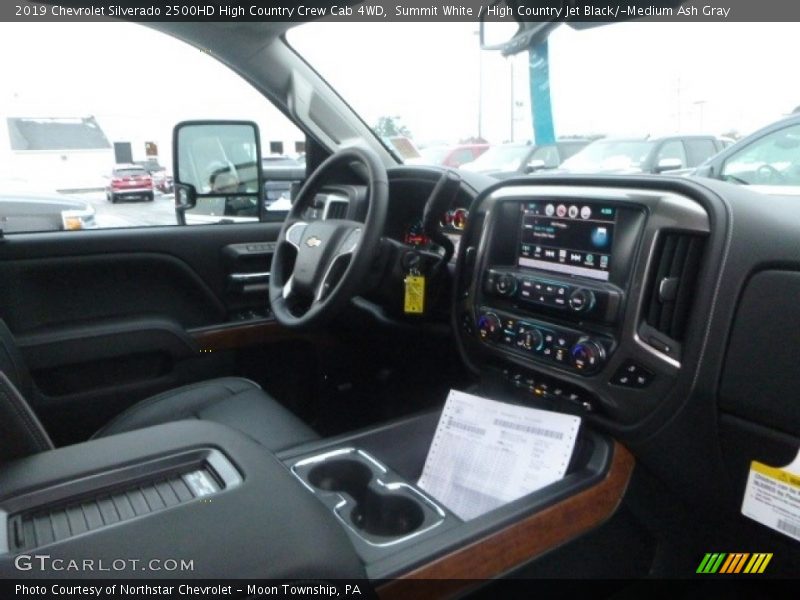 Summit White / High Country Jet Black/­Medium Ash Gray 2019 Chevrolet Silverado 2500HD High Country Crew Cab 4WD
