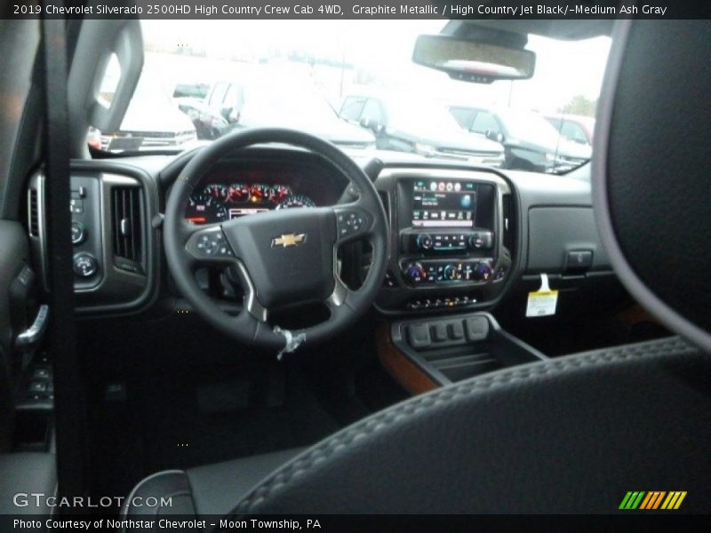 Graphite Metallic / High Country Jet Black/­Medium Ash Gray 2019 Chevrolet Silverado 2500HD High Country Crew Cab 4WD