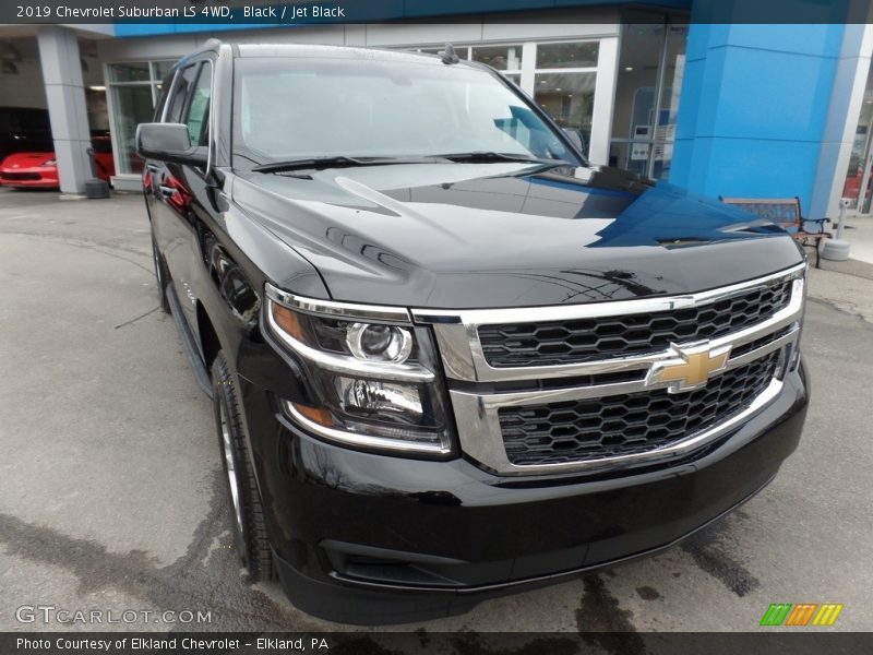 Black / Jet Black 2019 Chevrolet Suburban LS 4WD