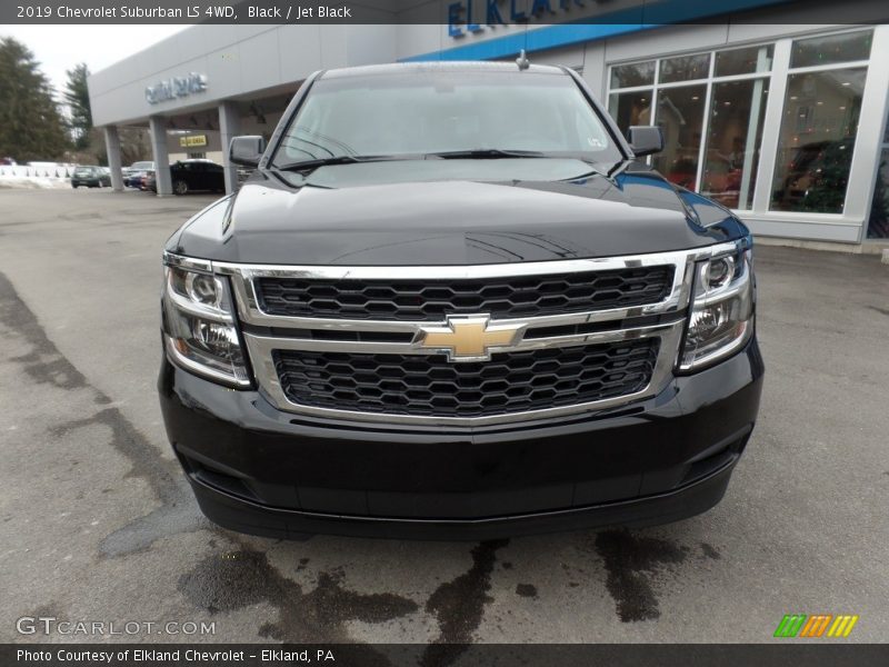 Black / Jet Black 2019 Chevrolet Suburban LS 4WD