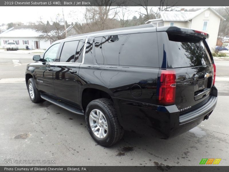 Black / Jet Black 2019 Chevrolet Suburban LS 4WD