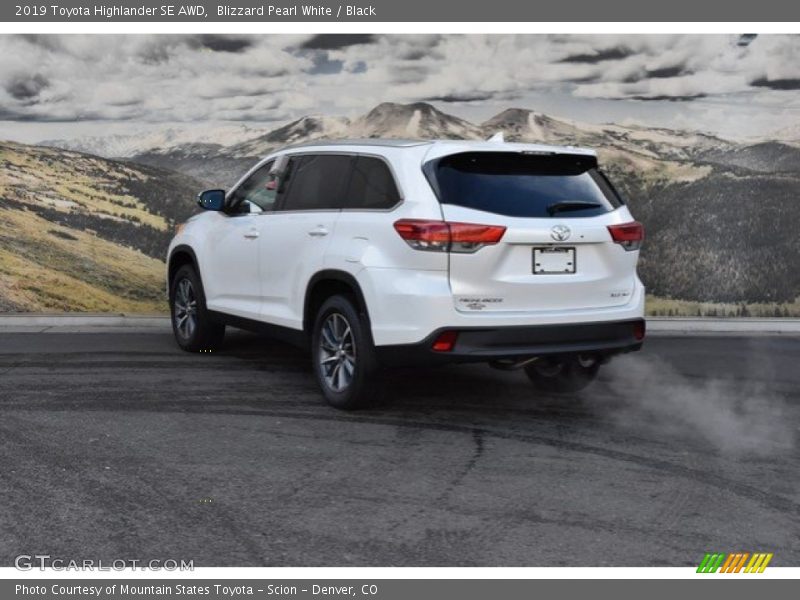 Blizzard Pearl White / Black 2019 Toyota Highlander SE AWD