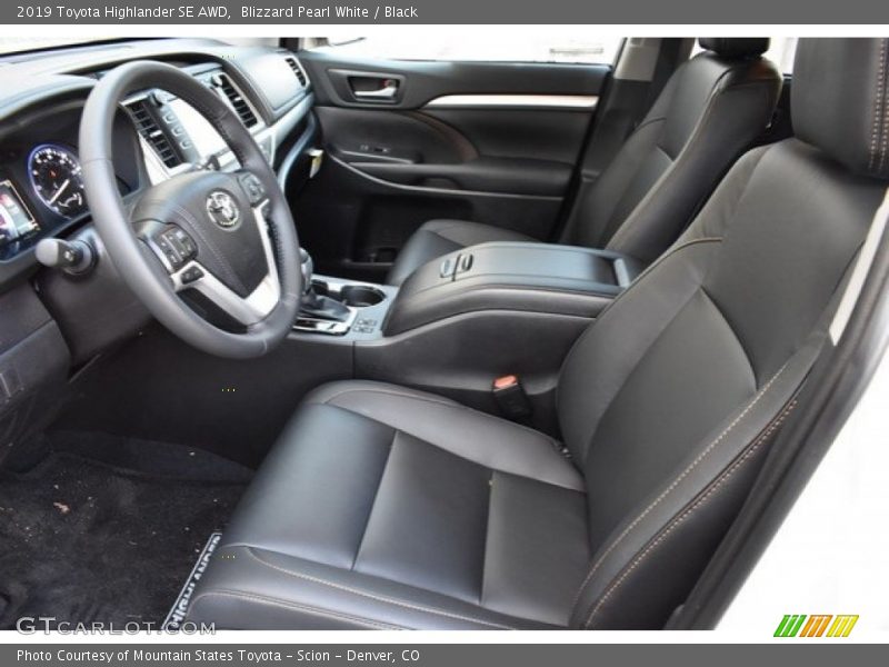 Blizzard Pearl White / Black 2019 Toyota Highlander SE AWD