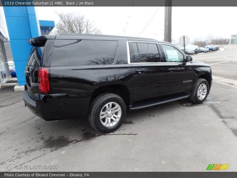 Black / Jet Black 2019 Chevrolet Suburban LS 4WD