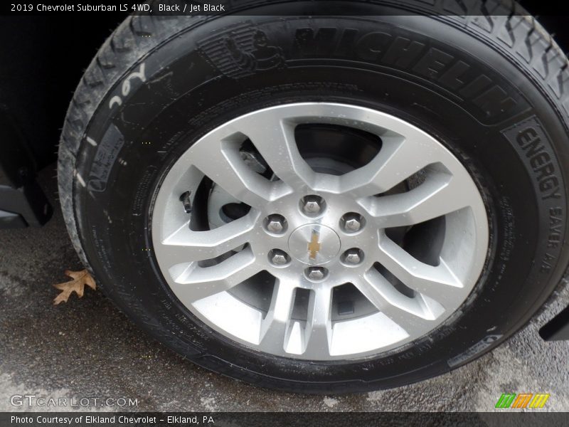 Black / Jet Black 2019 Chevrolet Suburban LS 4WD