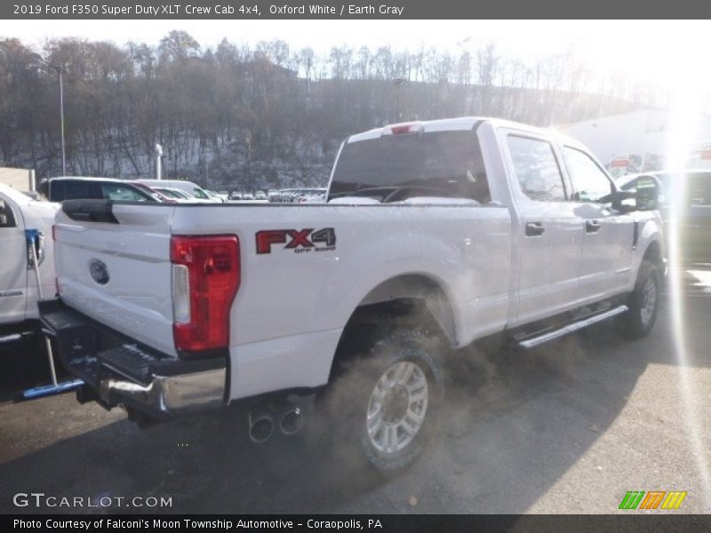Oxford White / Earth Gray 2019 Ford F350 Super Duty XLT Crew Cab 4x4