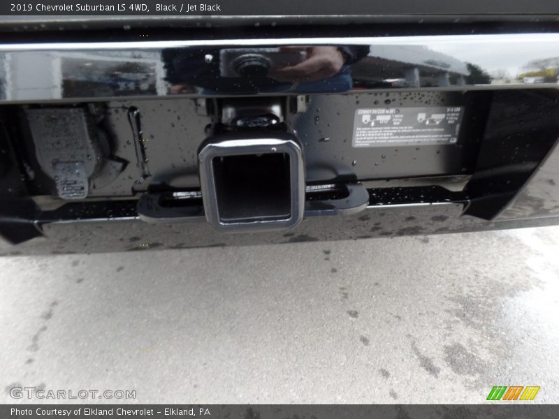 Black / Jet Black 2019 Chevrolet Suburban LS 4WD