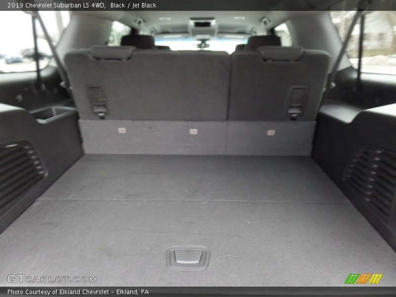Black / Jet Black 2019 Chevrolet Suburban LS 4WD