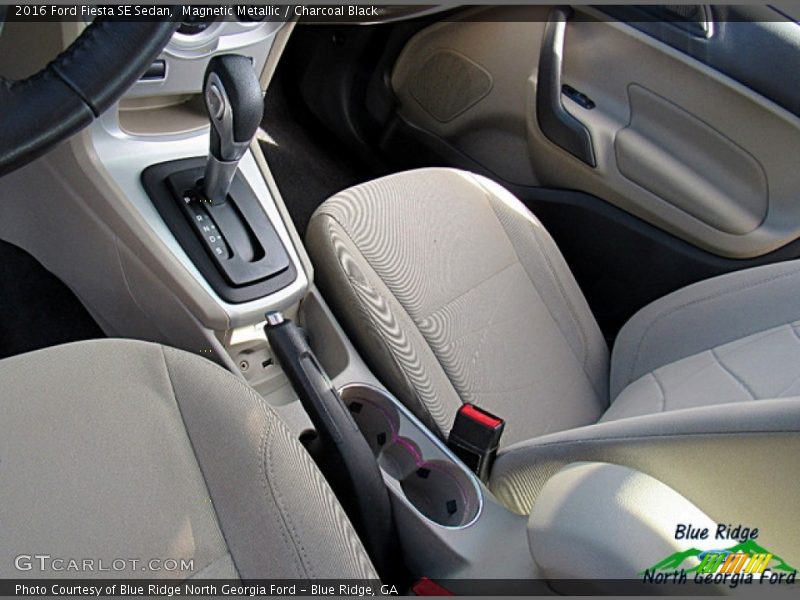 Magnetic Metallic / Charcoal Black 2016 Ford Fiesta SE Sedan