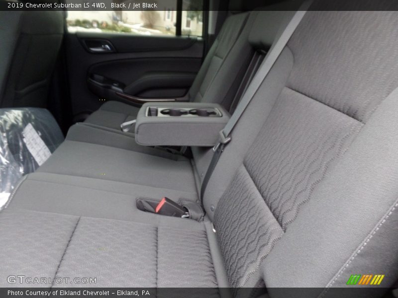 Black / Jet Black 2019 Chevrolet Suburban LS 4WD