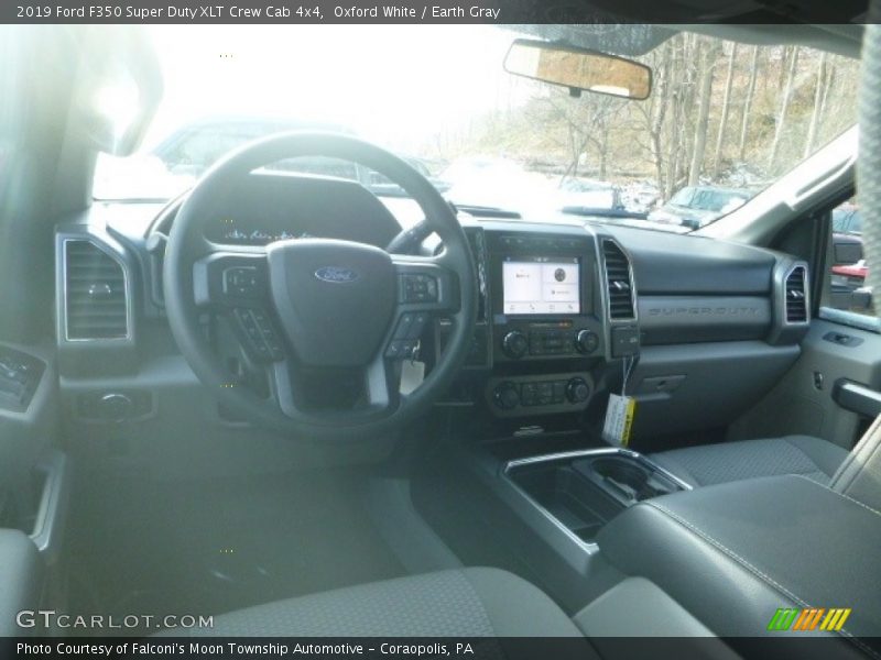 Oxford White / Earth Gray 2019 Ford F350 Super Duty XLT Crew Cab 4x4