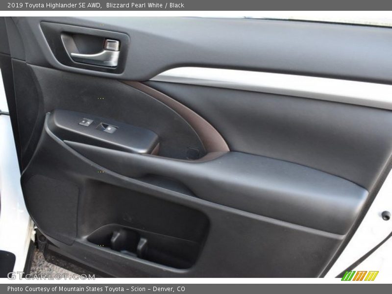 Blizzard Pearl White / Black 2019 Toyota Highlander SE AWD