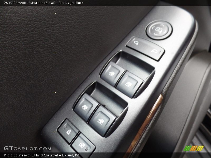 Black / Jet Black 2019 Chevrolet Suburban LS 4WD