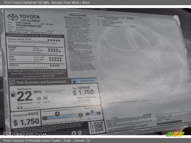 Blizzard Pearl White / Black 2019 Toyota Highlander SE AWD