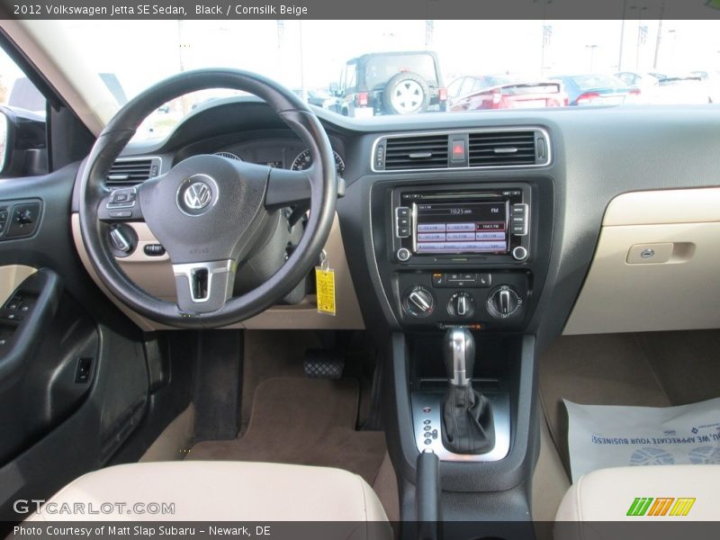 Black / Cornsilk Beige 2012 Volkswagen Jetta SE Sedan