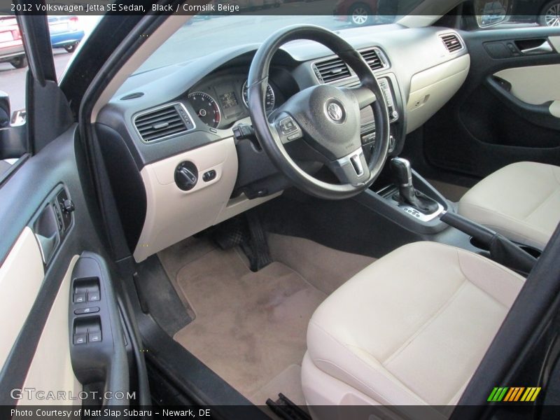 Black / Cornsilk Beige 2012 Volkswagen Jetta SE Sedan