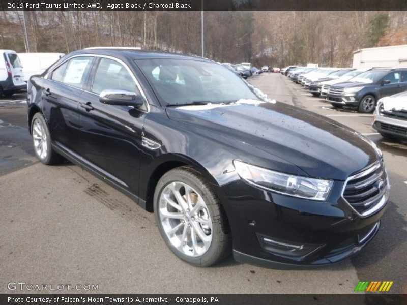 Front 3/4 View of 2019 Taurus Limited AWD