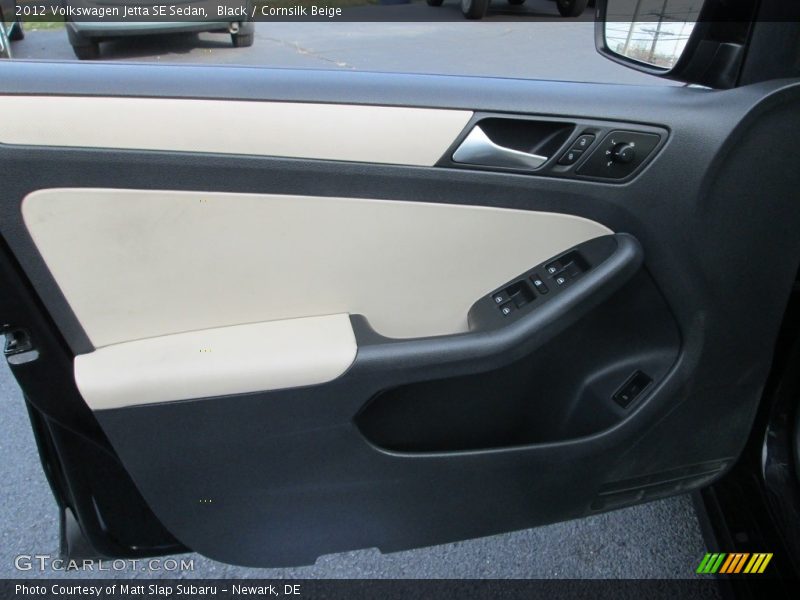 Black / Cornsilk Beige 2012 Volkswagen Jetta SE Sedan