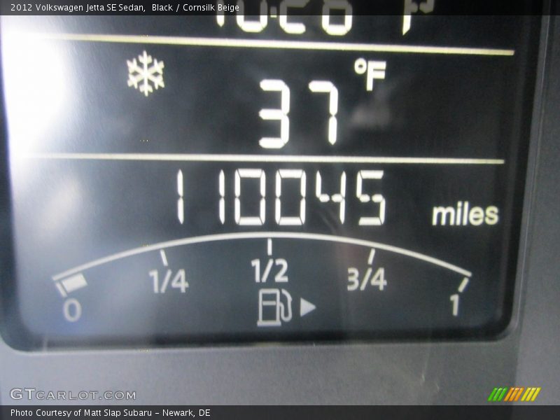 Black / Cornsilk Beige 2012 Volkswagen Jetta SE Sedan