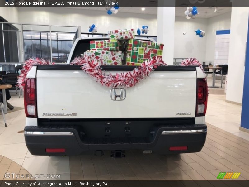 White Diamond Pearl / Black 2019 Honda Ridgeline RTL AWD