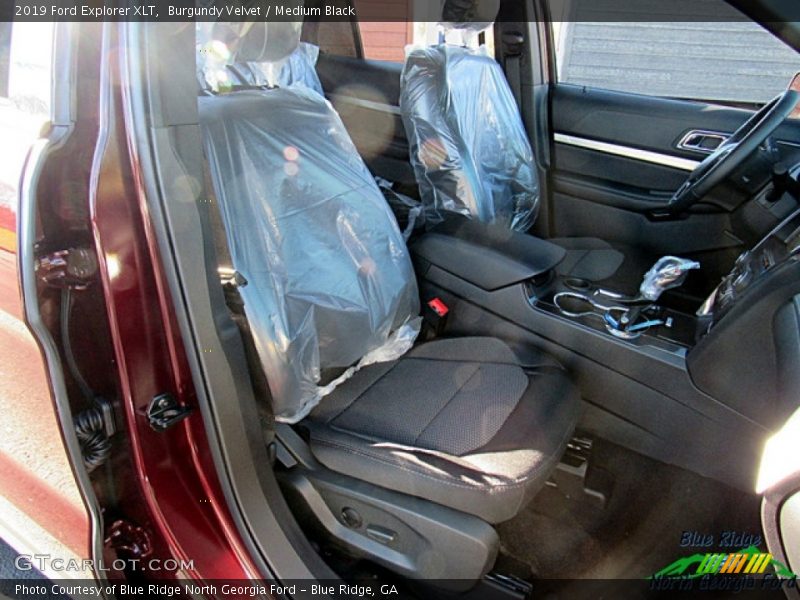 Burgundy Velvet / Medium Black 2019 Ford Explorer XLT