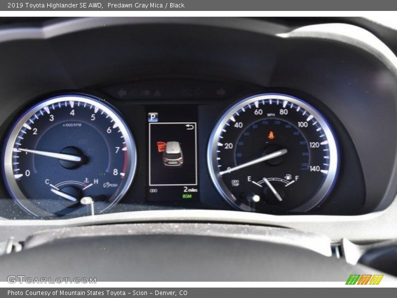 Predawn Gray Mica / Black 2019 Toyota Highlander SE AWD