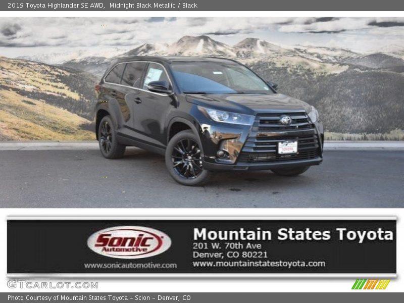 Midnight Black Metallic / Black 2019 Toyota Highlander SE AWD