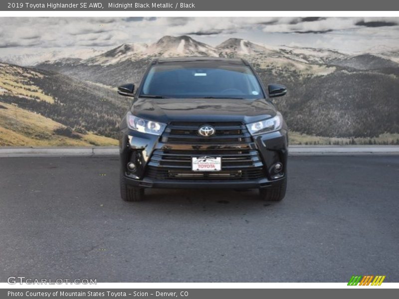 Midnight Black Metallic / Black 2019 Toyota Highlander SE AWD