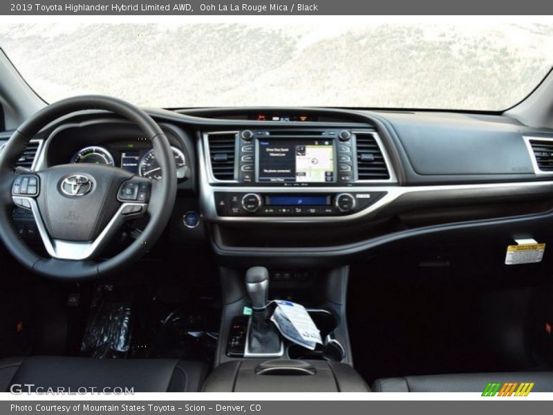 Dashboard of 2019 Highlander Hybrid Limited AWD