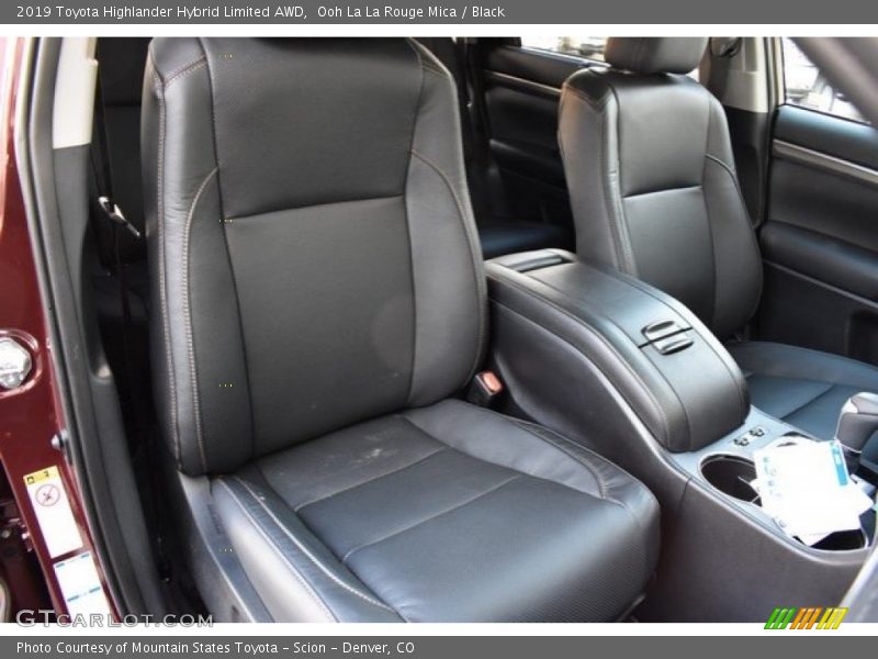 Front Seat of 2019 Highlander Hybrid Limited AWD