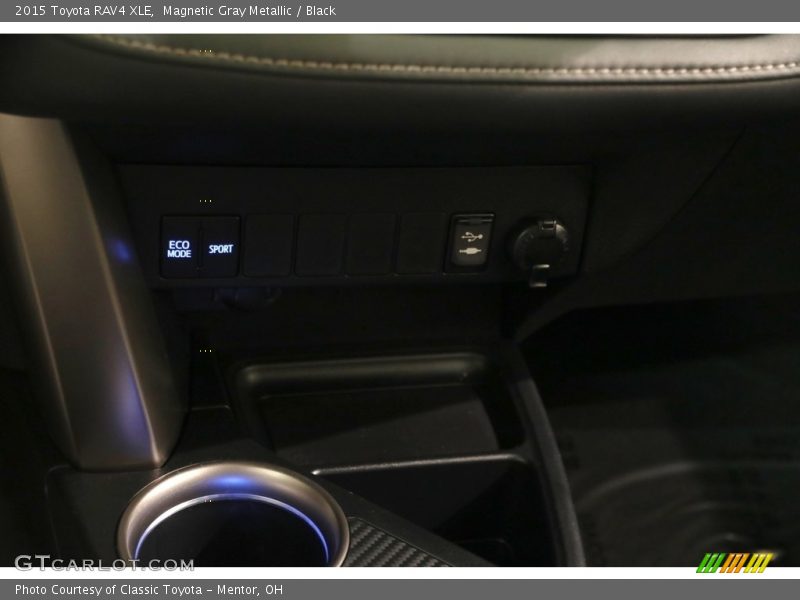 Magnetic Gray Metallic / Black 2015 Toyota RAV4 XLE