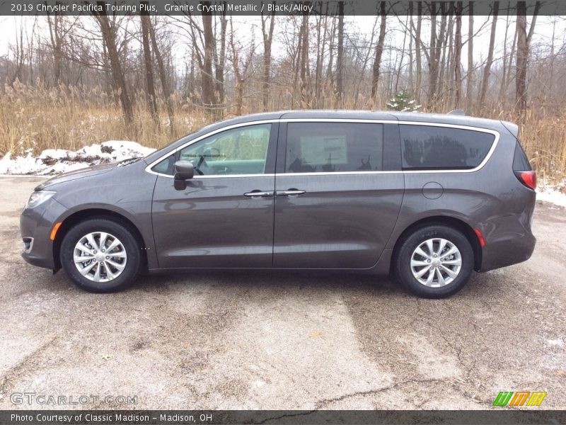 Granite Crystal Metallic / Black/Alloy 2019 Chrysler Pacifica Touring Plus
