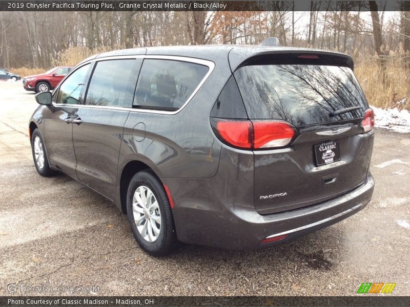 Granite Crystal Metallic / Black/Alloy 2019 Chrysler Pacifica Touring Plus