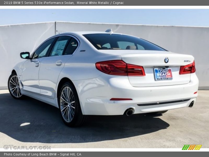 Mineral White Metallic / Cognac 2019 BMW 5 Series 530e iPerformance Sedan