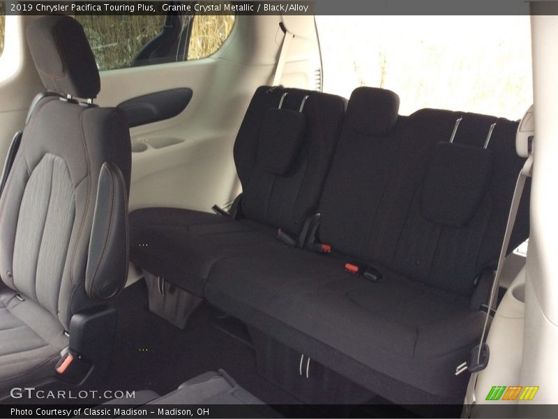Granite Crystal Metallic / Black/Alloy 2019 Chrysler Pacifica Touring Plus