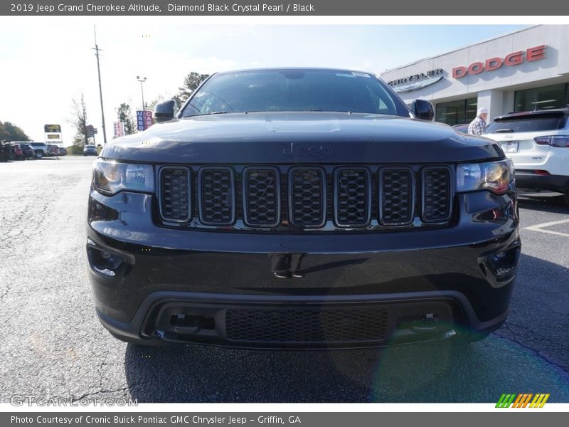 Diamond Black Crystal Pearl / Black 2019 Jeep Grand Cherokee Altitude