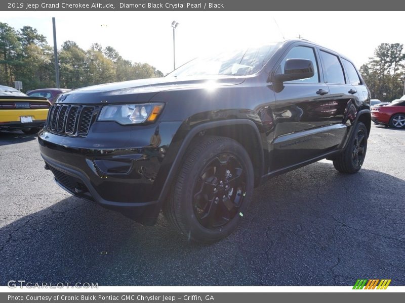 Diamond Black Crystal Pearl / Black 2019 Jeep Grand Cherokee Altitude