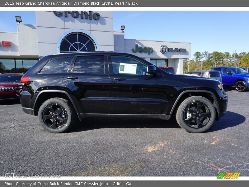 Diamond Black Crystal Pearl / Black 2019 Jeep Grand Cherokee Altitude
