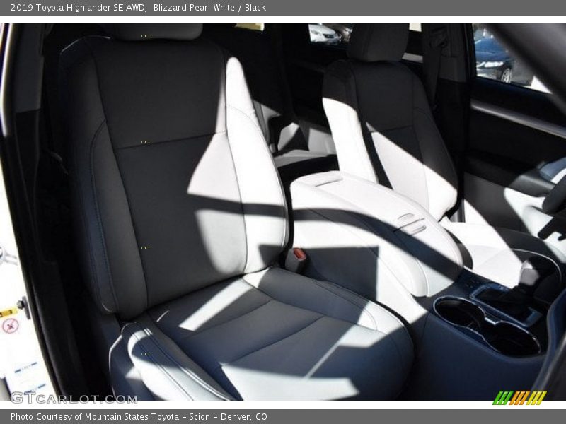 Blizzard Pearl White / Black 2019 Toyota Highlander SE AWD