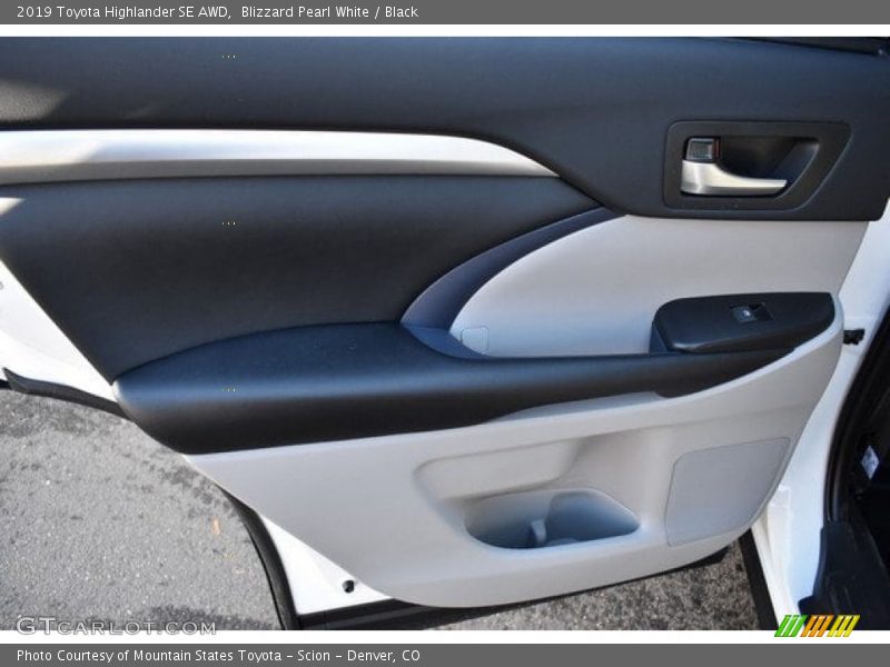 Blizzard Pearl White / Black 2019 Toyota Highlander SE AWD