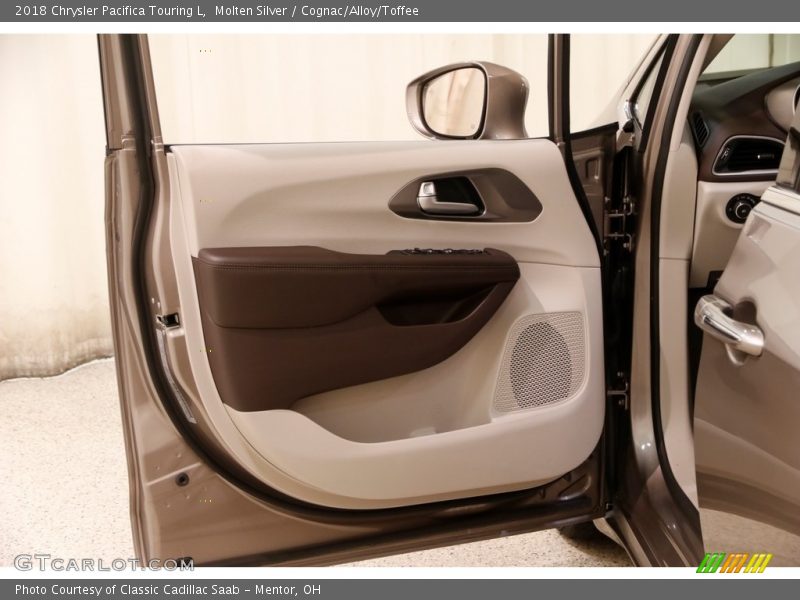 Molten Silver / Cognac/Alloy/Toffee 2018 Chrysler Pacifica Touring L