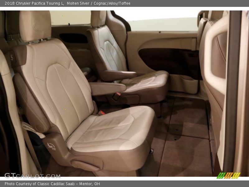 Molten Silver / Cognac/Alloy/Toffee 2018 Chrysler Pacifica Touring L