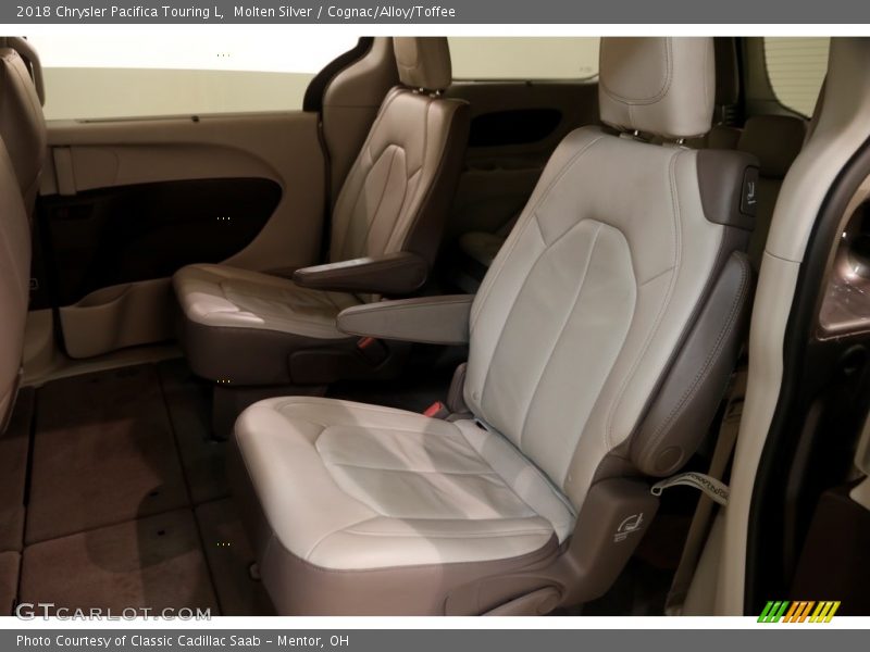 Molten Silver / Cognac/Alloy/Toffee 2018 Chrysler Pacifica Touring L