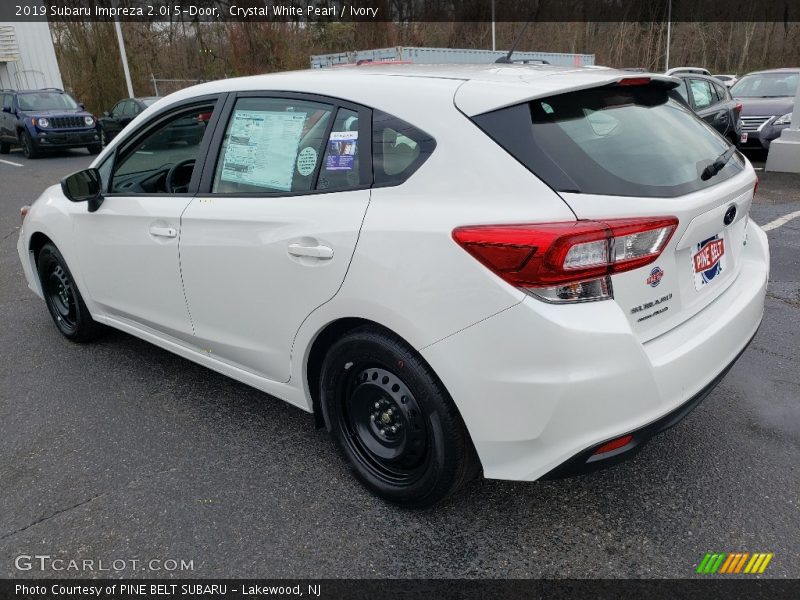 Crystal White Pearl / Ivory 2019 Subaru Impreza 2.0i 5-Door