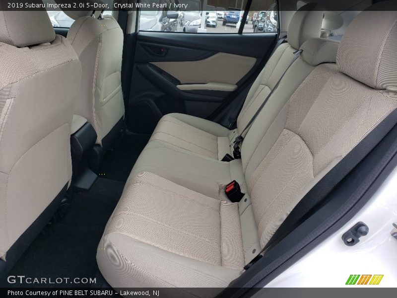 Crystal White Pearl / Ivory 2019 Subaru Impreza 2.0i 5-Door