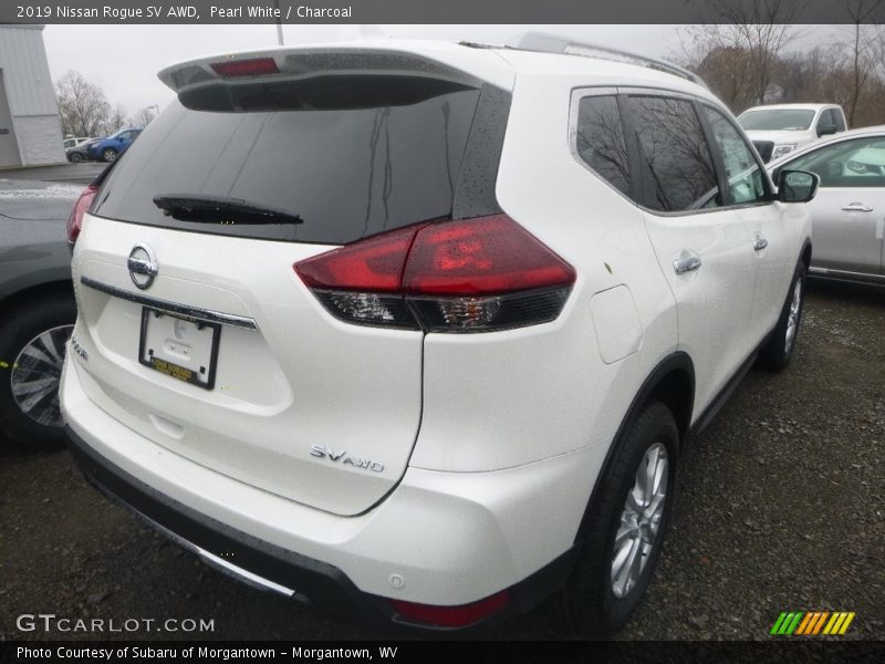 Pearl White / Charcoal 2019 Nissan Rogue SV AWD