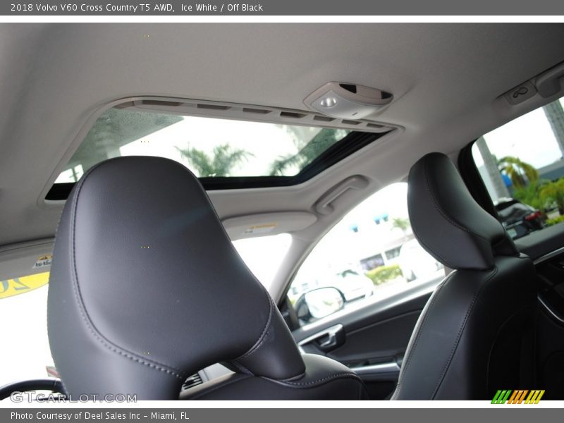 Ice White / Off Black 2018 Volvo V60 Cross Country T5 AWD