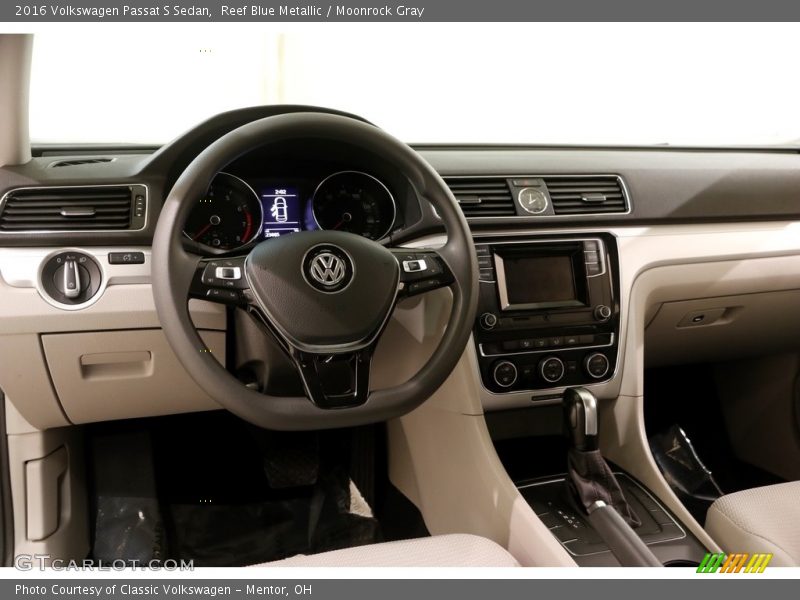 Reef Blue Metallic / Moonrock Gray 2016 Volkswagen Passat S Sedan